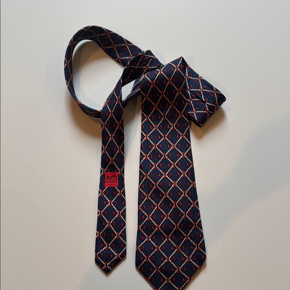 Vintage Hermes Navy and Red Patterned Tie